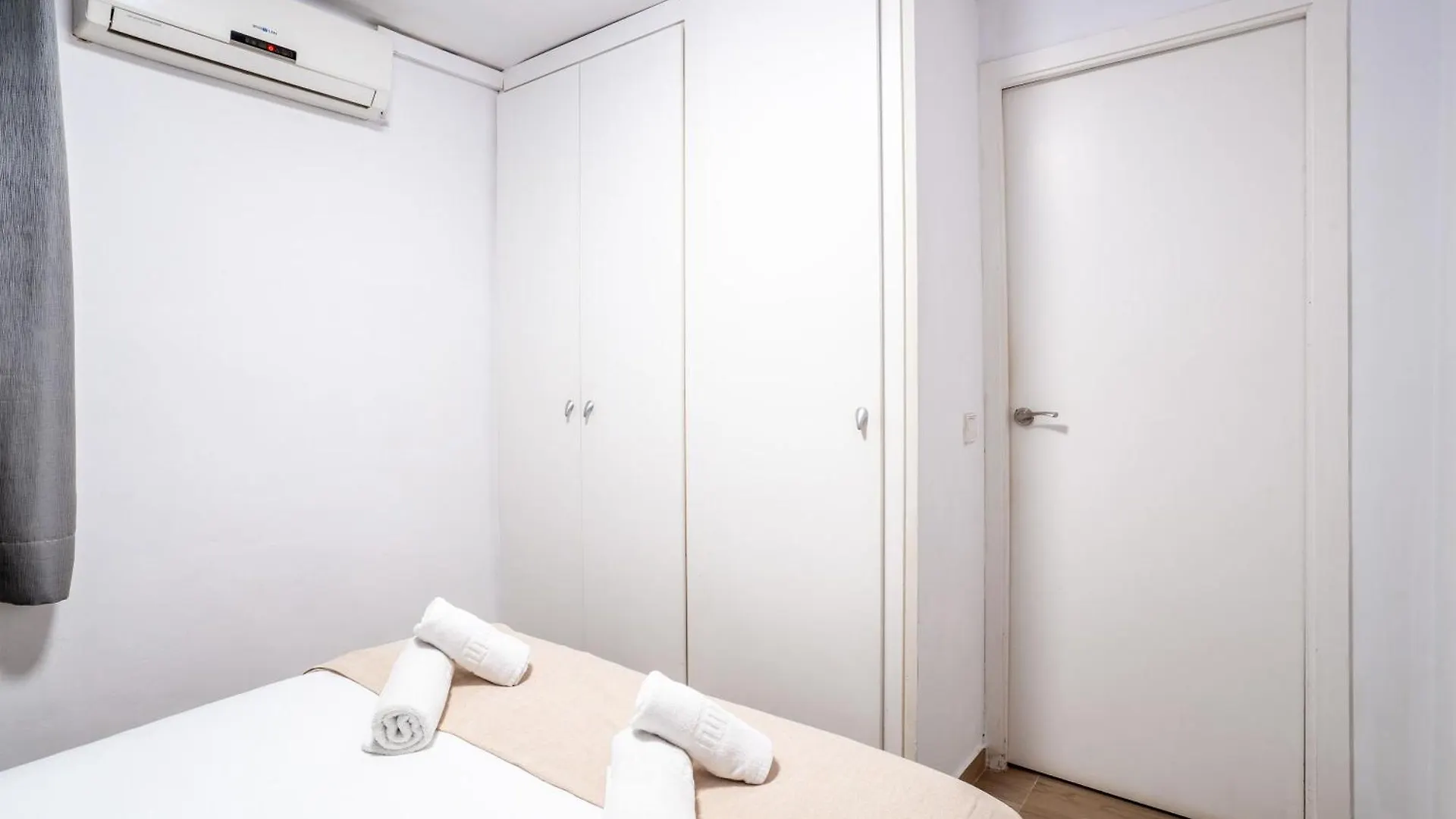Eixample 4Bd 2Bth With Private Terrace Apartment Barcelona